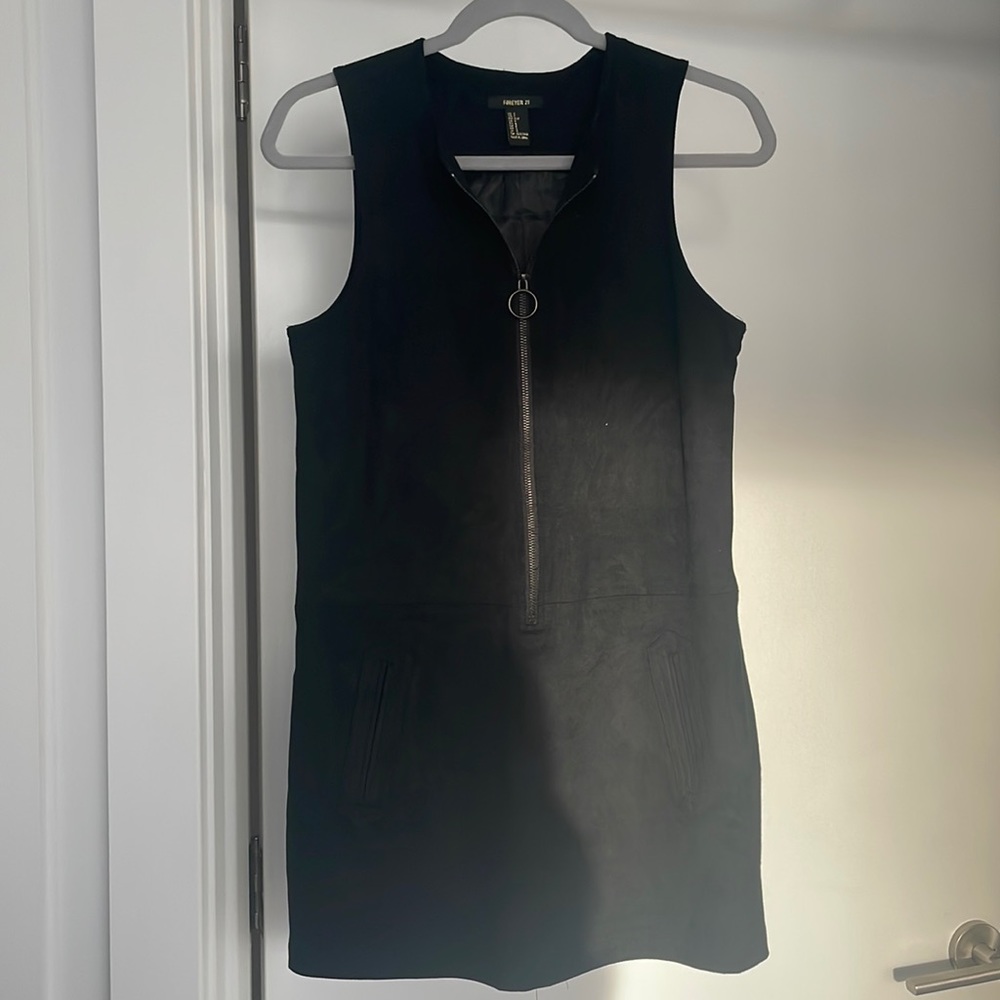 Forever 21 black dress size small